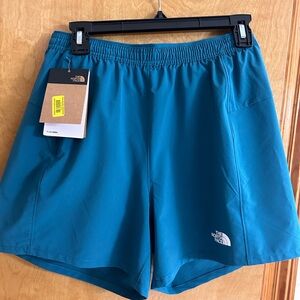 Women's North Fave shorts with pocket.